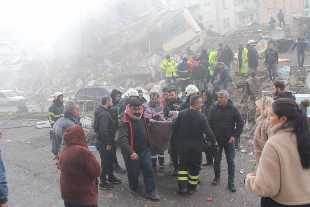 Yüreğimiz yanıyor! Deprem felaketinin yaşandığı Hatay dronla görüntülendi! İşte o fotoğraflar... 33