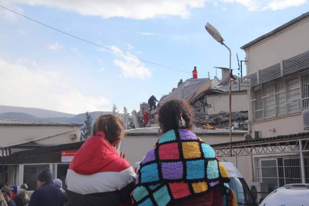 Yüreğimiz yanıyor! Deprem felaketinin yaşandığı Hatay dronla görüntülendi! İşte o fotoğraflar... 36