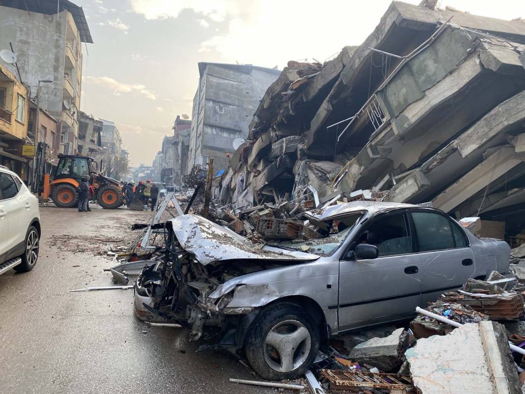 Yüreğimiz yanıyor! Deprem felaketinin yaşandığı Hatay dronla görüntülendi! İşte o fotoğraflar... 41