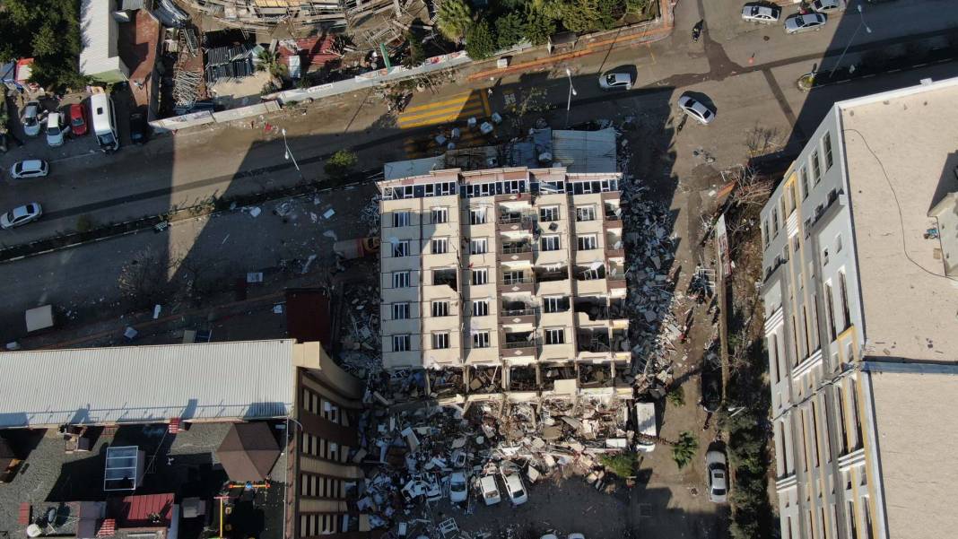 Yüreğimiz yanıyor! Deprem felaketinin yaşandığı Hatay dronla görüntülendi! İşte o fotoğraflar... 49