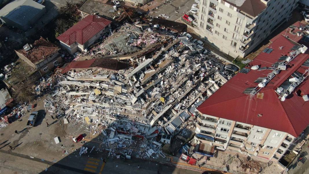 Yüreğimiz yanıyor! Deprem felaketinin yaşandığı Hatay dronla görüntülendi! İşte o fotoğraflar... 50