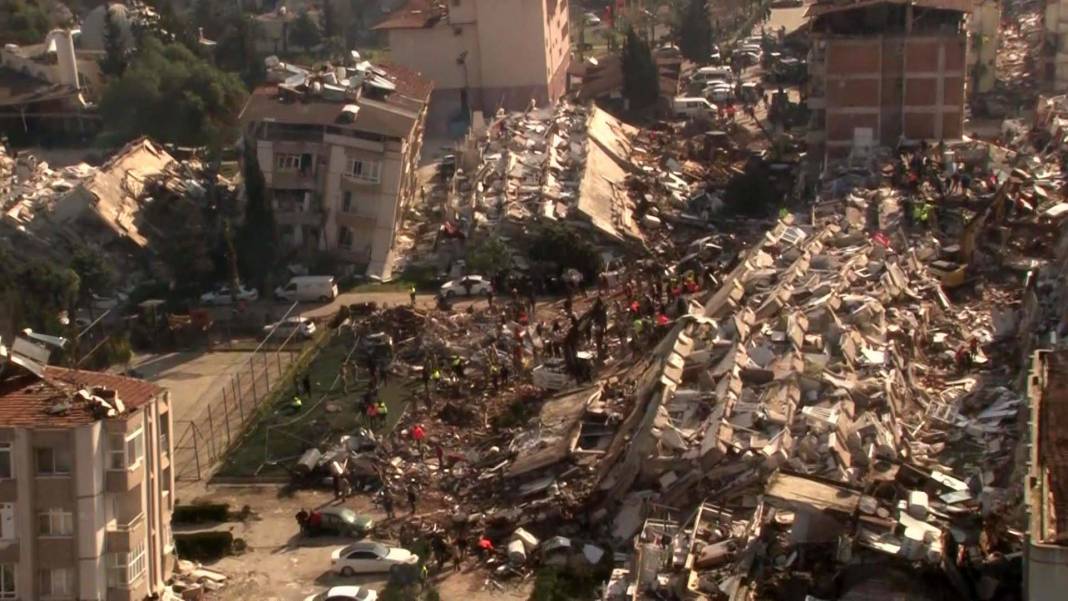 Kahramanmaraş depreminin vurduğu Hatay, havadan İHA ve dronlarla görüntülendi! Yıkımın boyutu yürekleri acıttı 11