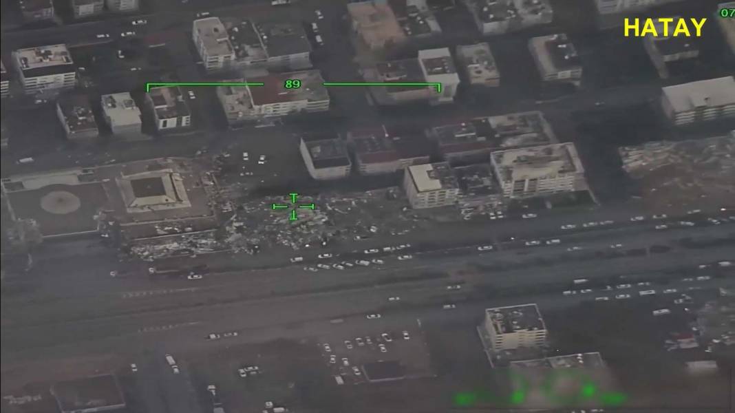 Kahramanmaraş depreminin vurduğu Hatay, havadan İHA ve dronlarla görüntülendi! Yıkımın boyutu yürekleri acıttı 31