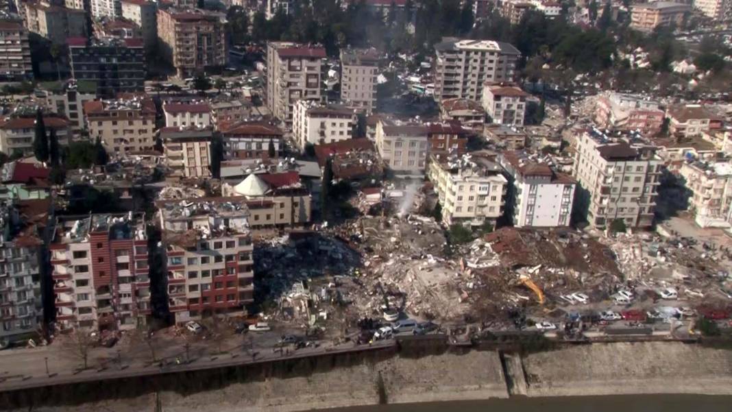 Kahramanmaraş depreminin vurduğu Hatay, havadan İHA ve dronlarla görüntülendi! Yıkımın boyutu yürekleri acıttı 9