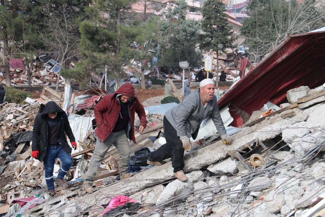 Kahramanmaraş'taki son durum yürekleri acıttı! İşte Kahramanmaraş depreminin görüntüleri... 43