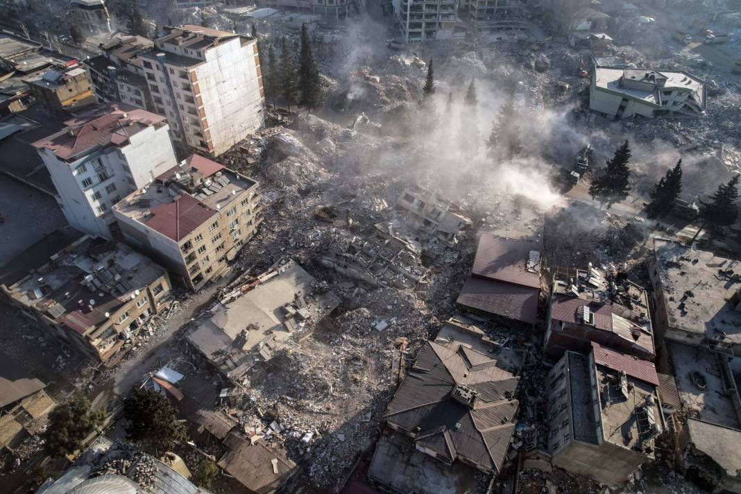 Yıkık bir şehir, yarım kalan hayatlar... Kahramanmaraş'taki son durum havadan görüntülendi 8