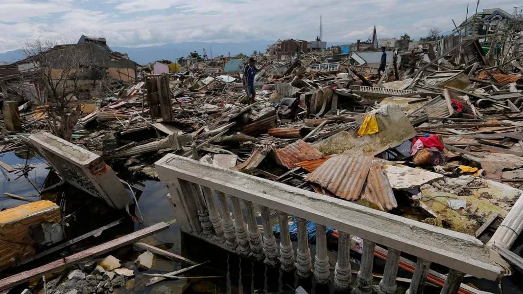 Özel İçerik: Dünya tarihinde  yaşanan en büyük depremler! Yeni dağlar, ovalar oluştu! 4