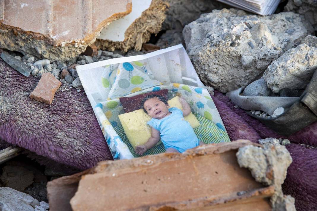 Kahramanmaraş'ta her yer acı, her yer hüzün: Yitirilen hayatlardan acı fotoğraflar kaldı 2