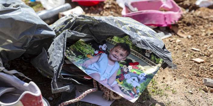 Kahramanmaraş'ta her yer acı, her yer hüzün: Yitirilen hayatlardan acı fotoğraflar kaldı