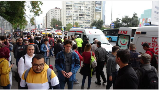 Metro durağında şoke eden intihar! Seferler iptal edildi... 1