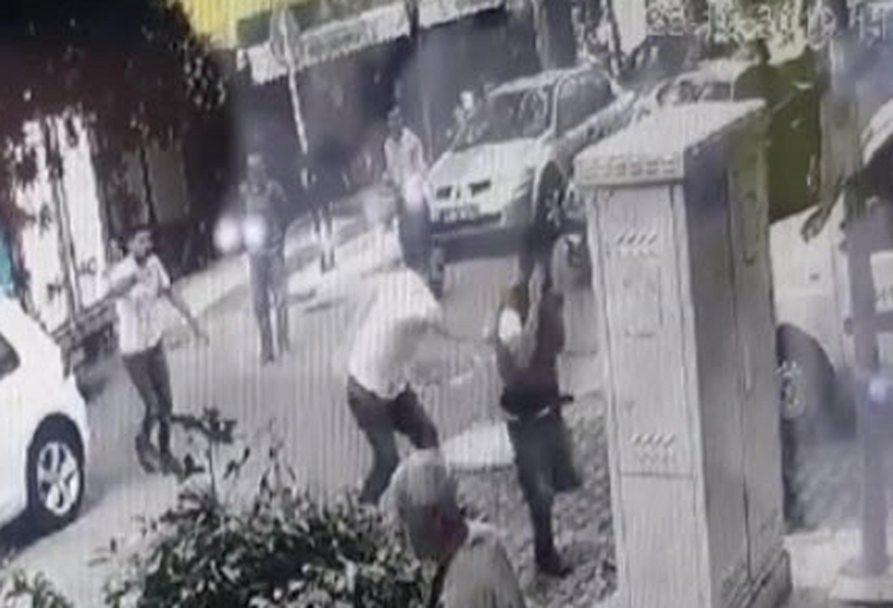 Erkek çocuğuna cinsel taciz! Güvenlik kameralarını izlediler, ortalık karıştı 1