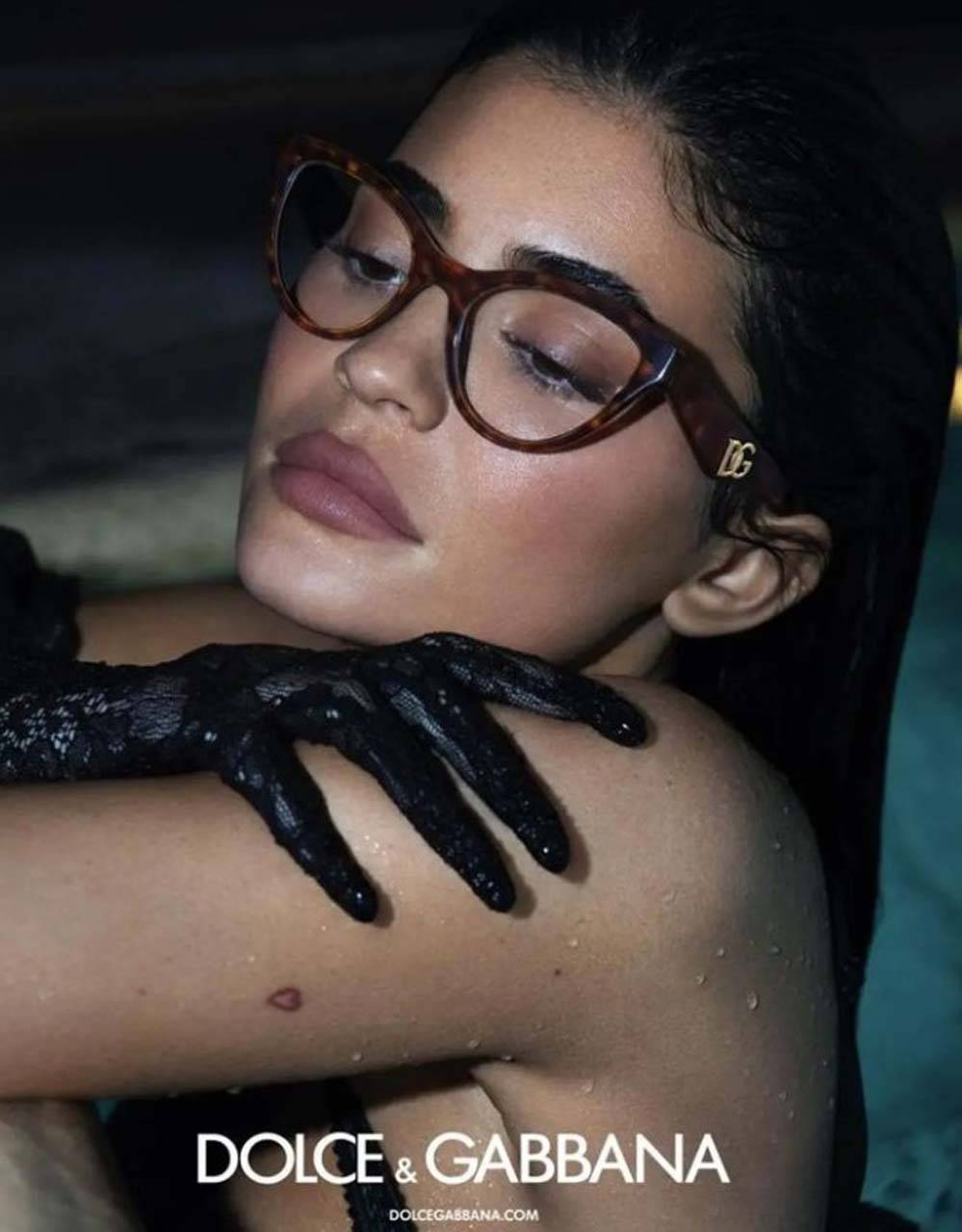 Kylie Jenner dünyaca ünlü Türk fotoğrafçı Mert Alaş'ın kadrajında! 5