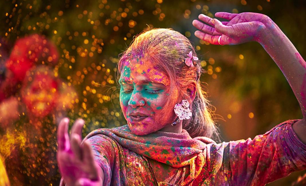 Holi Festivalı Hindistan'da bu yılda renkli görüntülere sahne oldu! Turistler akın etti! 3