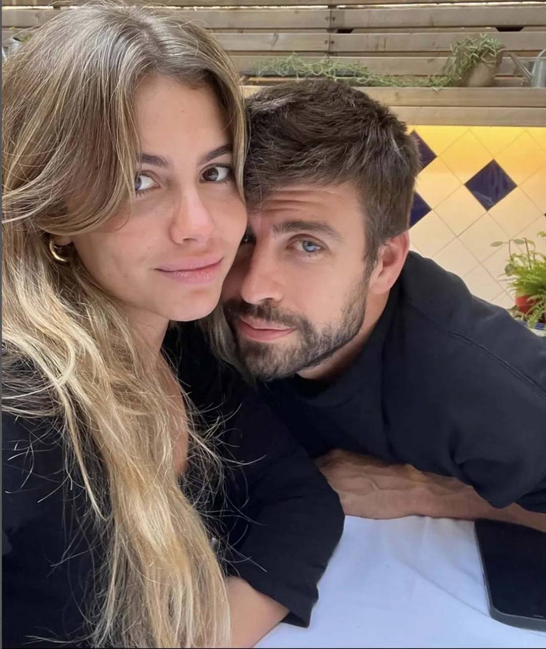 Shakira'nın bedduaları tuttu! Shakira'yı aldatan Pique aldatıldı! 3