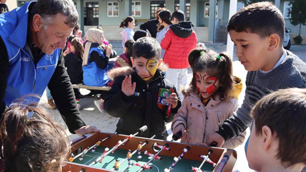 Yaşları küçük yürekleri kocaman, kumbaralarında biriktirdikleri paraları bakın ne yaptılar! 1