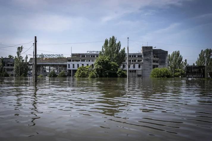 Rusya'nın Ukrayna'da vurduğu barajın etkileri gözükmeye başladı 11