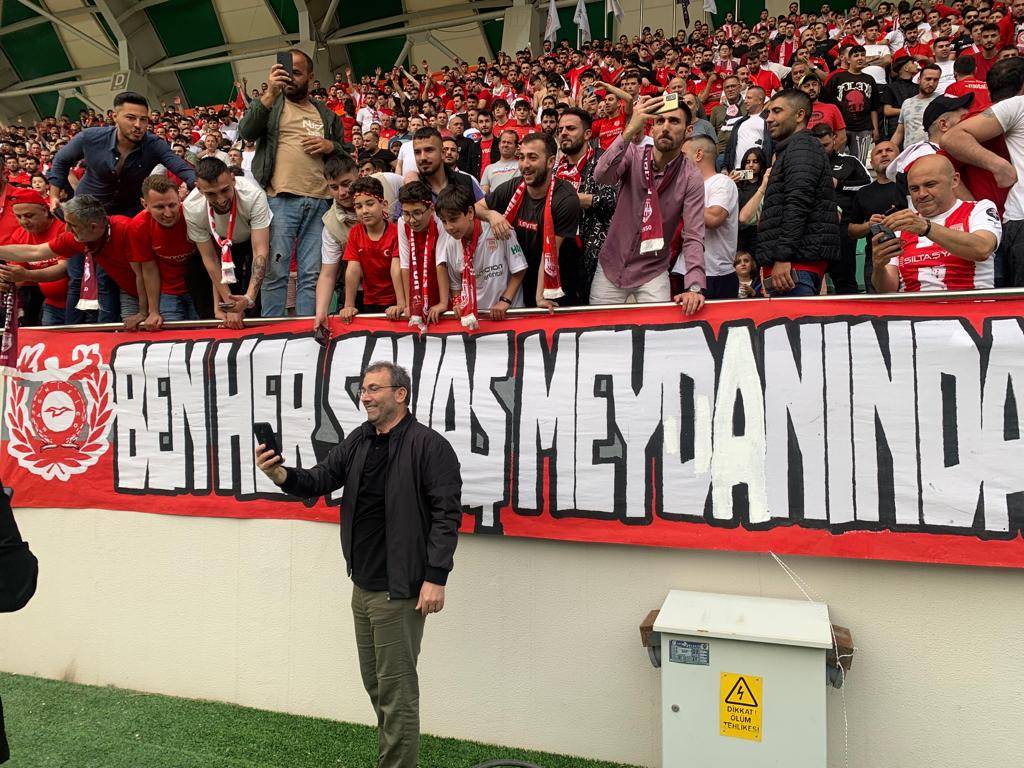 Pendikspor tarih yazarak tarihinde ilk kez süper Lig'e çıkmayı başardı, İşte o tarihi muhteşem görüntüler 28