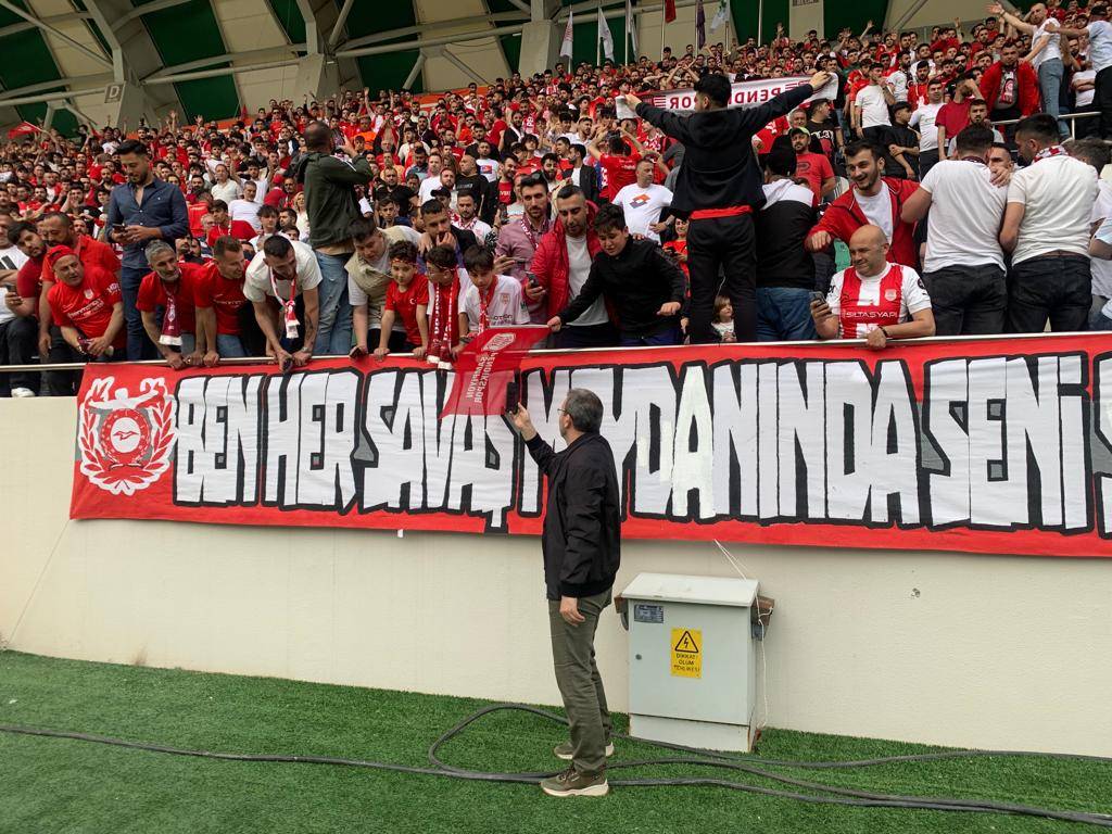 Pendikspor tarih yazarak tarihinde ilk kez süper Lig'e çıkmayı başardı, İşte o tarihi muhteşem görüntüler 29