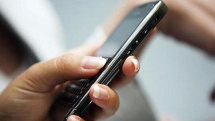 Hayatını kaybeden babasına yıllarca mesaj attı, gelen mesajla şoka girdi 2