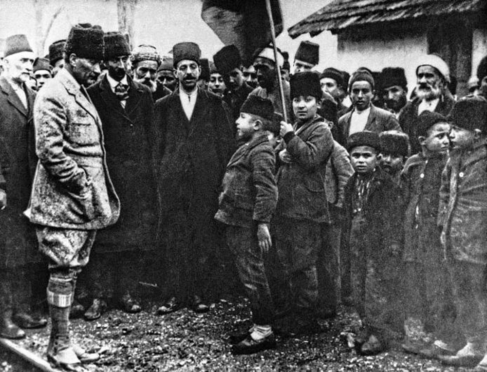 Cumhuriyetimizin 96.yılında Ulu Önder Atatürk'ün hiç bilinmeyen fotoğrafları... 11
