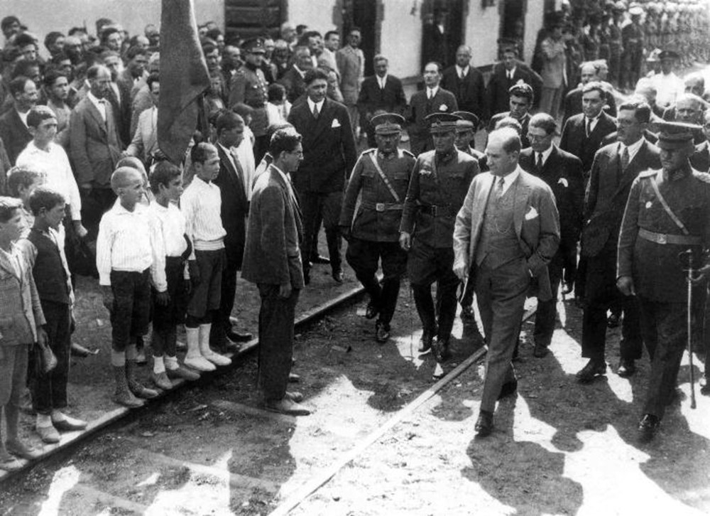 Cumhuriyetimizin 96.yılında Ulu Önder Atatürk'ün hiç bilinmeyen fotoğrafları... 12