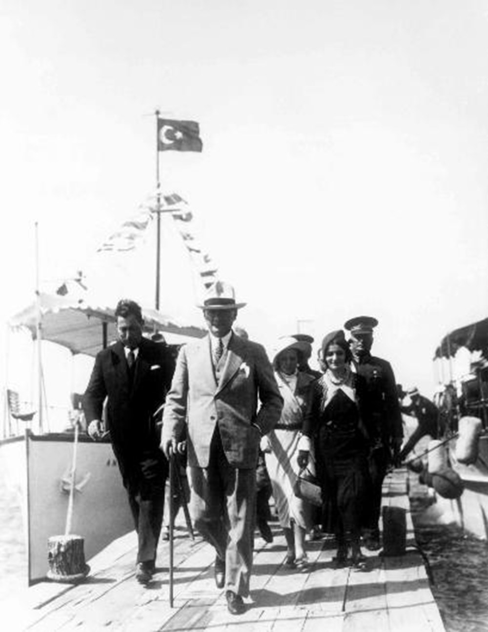 Cumhuriyetimizin 96.yılında Ulu Önder Atatürk'ün hiç bilinmeyen fotoğrafları... 15