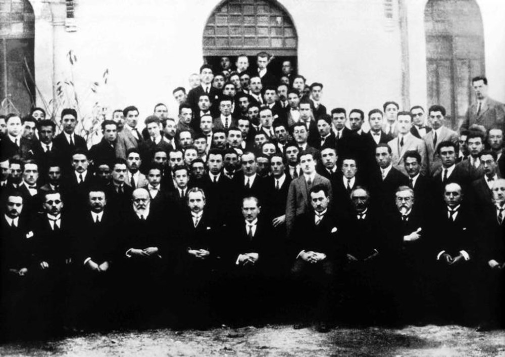 Cumhuriyetimizin 96.yılında Ulu Önder Atatürk'ün hiç bilinmeyen fotoğrafları... 16