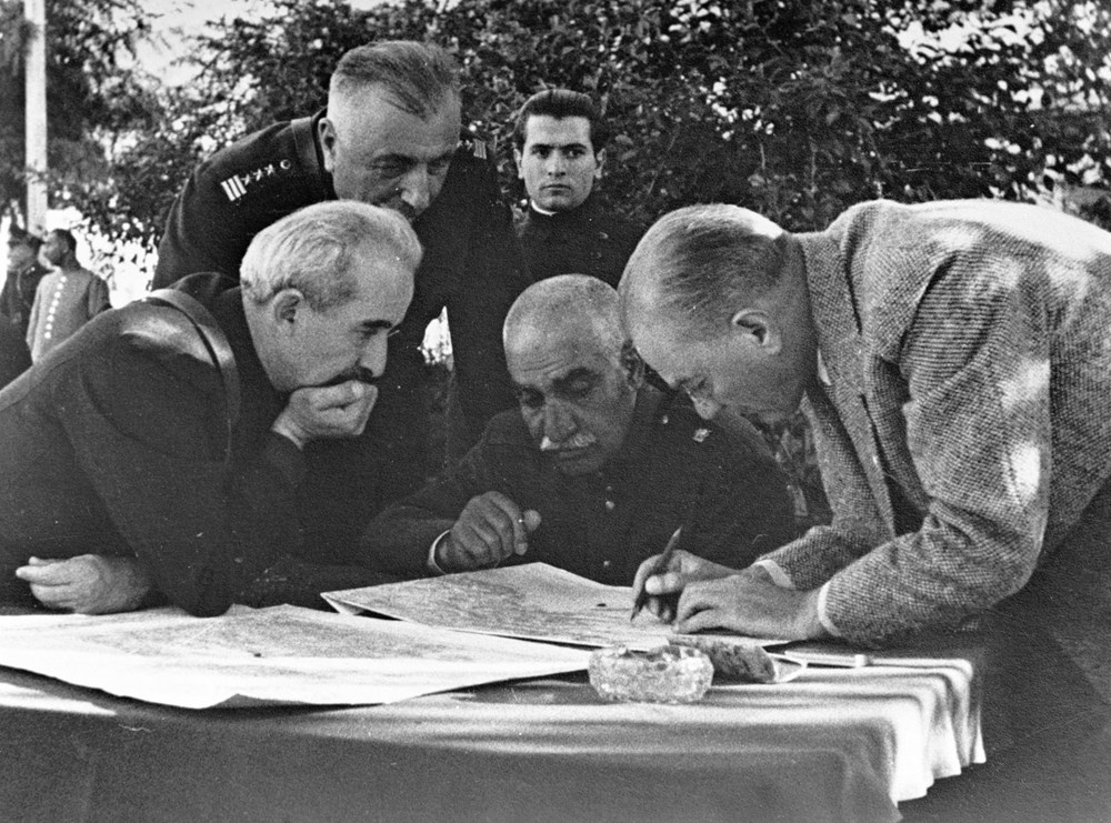 Cumhuriyetimizin 96.yılında Ulu Önder Atatürk'ün hiç bilinmeyen fotoğrafları... 20