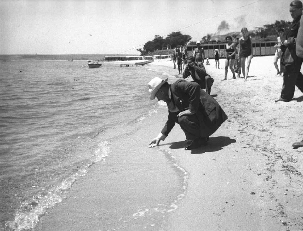Cumhuriyetimizin 96.yılında Ulu Önder Atatürk'ün hiç bilinmeyen fotoğrafları... 26