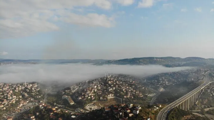 İstanbul Boğazını sis kapladı ! Boğaz transit gemi geçişine kapatıldı 10