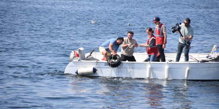 (PEAK) ekipleri "Pendik Afet ve Risklerin Bilincinde" Projesi kapsamında “deniz dibi temizliği” yaptı