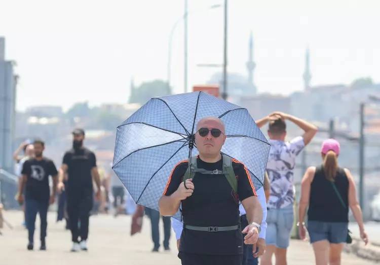 Kavurucu sıcaklar ne zaman bitecek? Meteoroloji'den resmi açıklama! İşte beklenen tarih 3