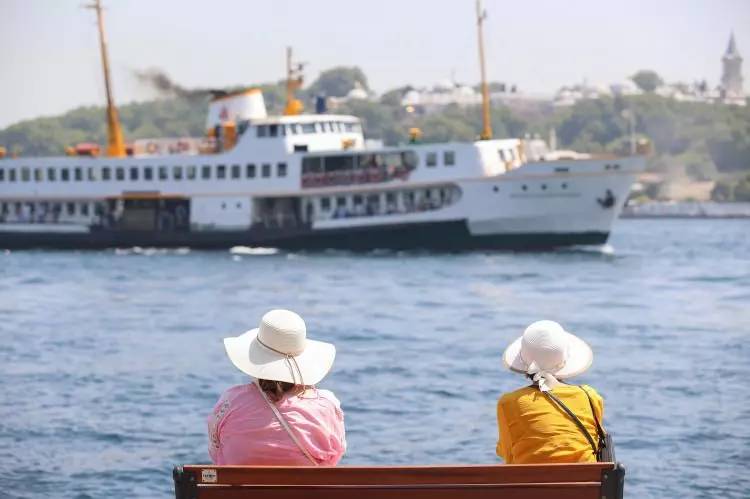 Kavurucu sıcaklar ne zaman bitecek? Meteoroloji'den resmi açıklama! İşte beklenen tarih 5