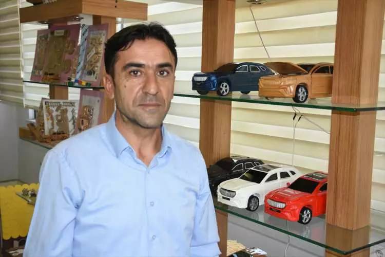 Türkiye'nin yerli otomobili Togg'un ahşaptan oyuncağını yapıyorlar 5