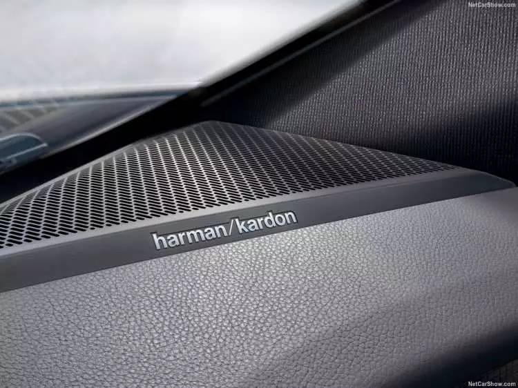 Yüzde yüz elektrikli yeni Megane Türkiye'de satışa sunuldu, İşte fiyatı 15