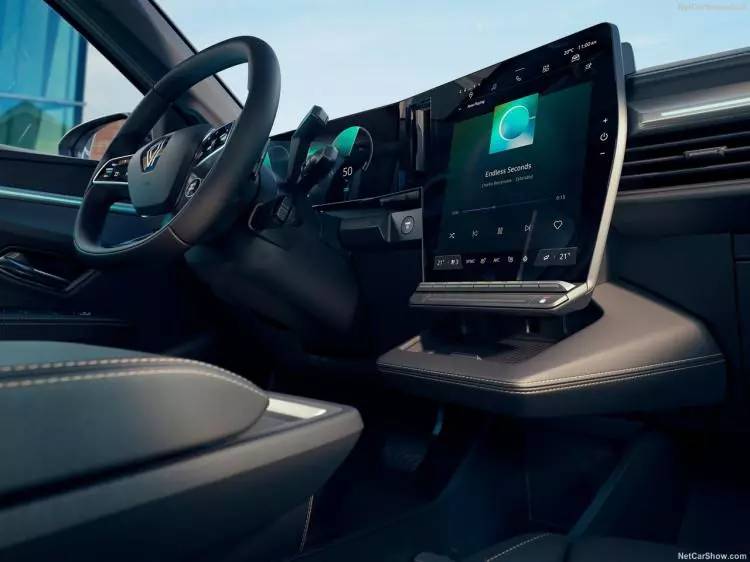 Yüzde yüz elektrikli yeni Megane Türkiye'de satışa sunuldu, İşte fiyatı 9