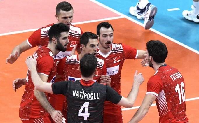 A Milli Erkek Voleybol Milli takımımızdan büyük başarı! Finalde Katar'ı yenerek şampiyon oldular 10