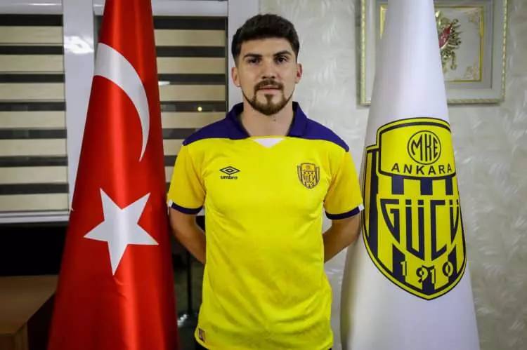 Süper Lig'de imzalar peş peşe atılıyor, İşte  şimdiye kadar biten transferler 28