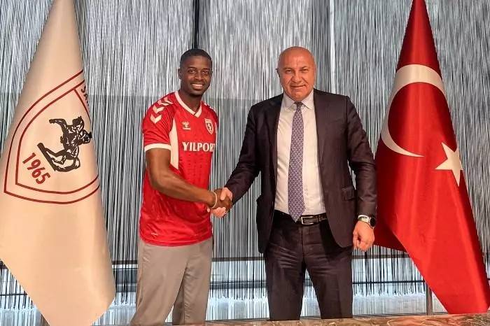 Süper Lig'de imzalar peş peşe atılıyor, İşte  şimdiye kadar biten transferler 49