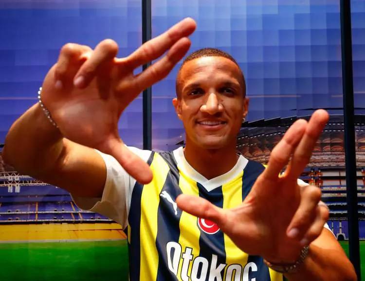 Süper Lig'de imzalar peş peşe atılıyor, İşte  şimdiye kadar biten transferler 64