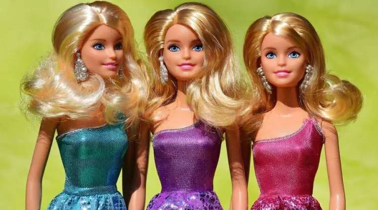 Sakın evinize sokmayın! Uzmanlar uyarıyor: Bebek yüzlü düşman" Barbie" 5