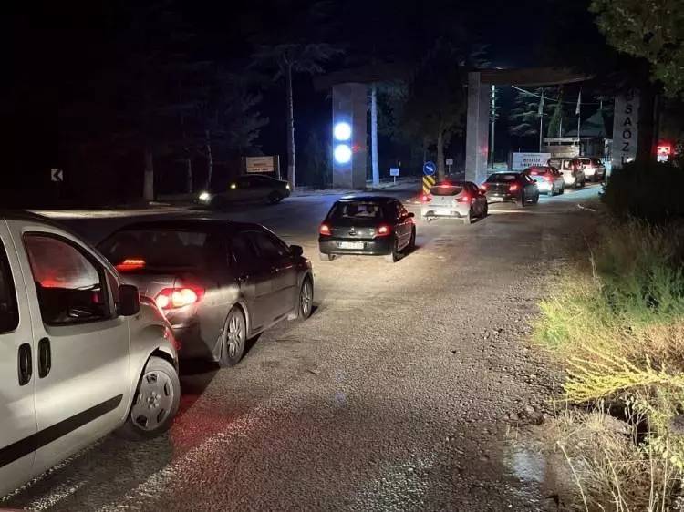 Gökyüzü tutkunları Yılın en etkileyici doğa olayı Meteor yağmurunu izlemek için sıraya girdiler 15