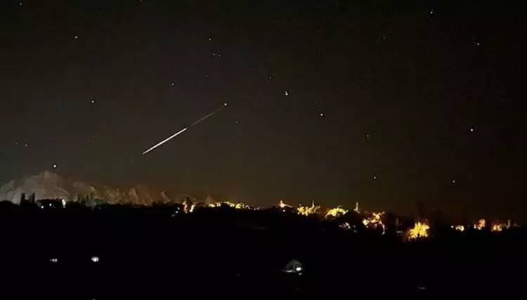 Gökyüzü tutkunları Yılın en etkileyici doğa olayı Meteor yağmurunu izlemek için sıraya girdiler 18