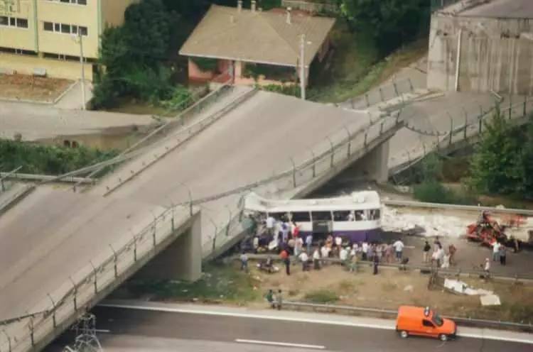 45 saniye sürmüştü! 17 Ağustos Gölcük depreminin üzerinden bugün 24 yıl geçti! 97