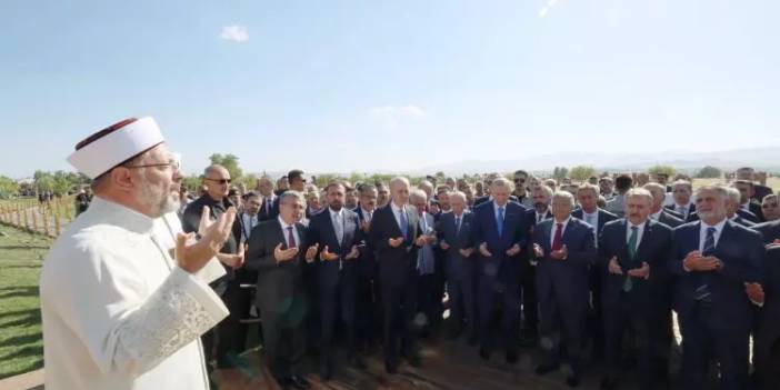 Başkan Erdoğan, Malazgirt, Ahlat'ta! Han Çadırından çok dikkat çeken resimler