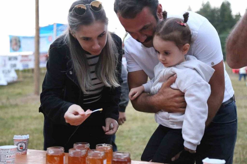 Siparişlere yetişilmiyor! Artvinliler bu balı açık artırmayla satıp, paraya para demiyor! 3