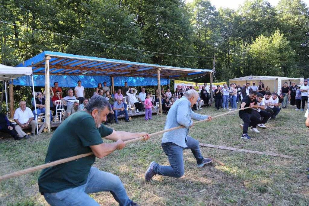 Siparişlere yetişilmiyor! Artvinliler bu balı açık artırmayla satıp, paraya para demiyor! 7