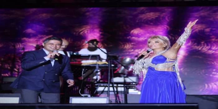 Ajda Pekkan, sesi ve sahne performansıyla hayran bıraktı, Ajda Pekkan Aliağa’yı salladı