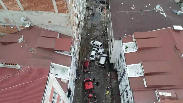 İstanbul ve Kırklareli'ni vuran aşırı yağmur felaketinin dehşet verici görüntüleri gün ağırınca gözler önüne serildi 19