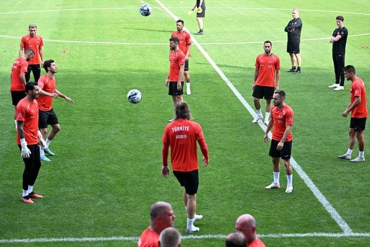 A milli Futbol takım teknik direktörü Stefan Kuntz  gönderildi, yeni anlaşma sağlandı! İşte A milli takımın yeni hocası 12